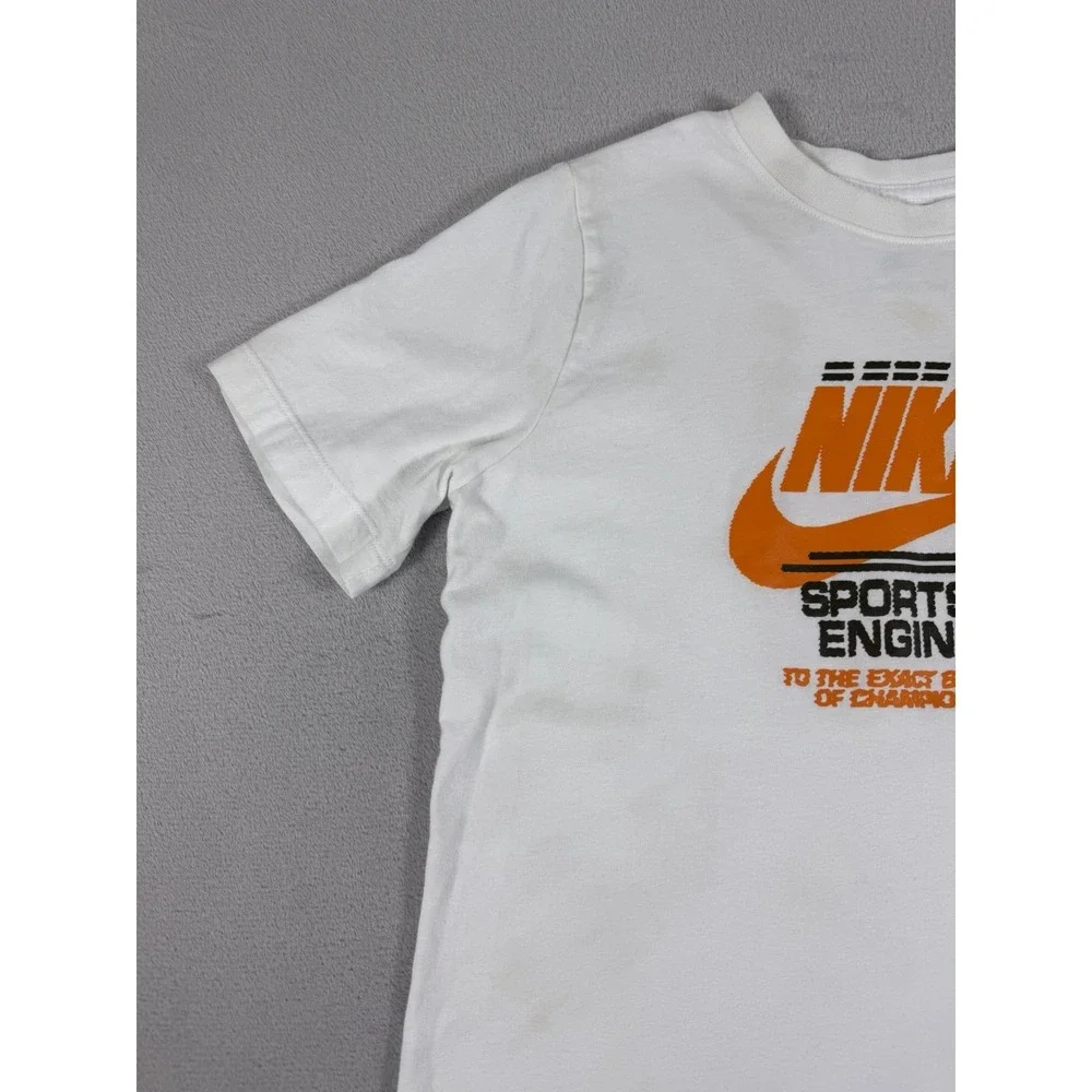 Nike Sportswear Engineered To The Exact Specifications T-shirt Size XL